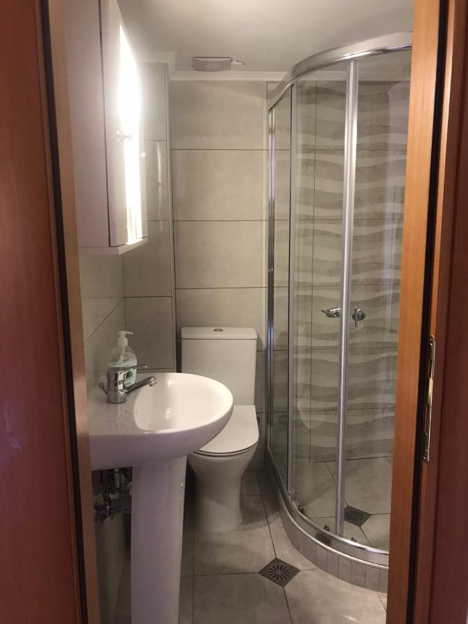 1 Bedroom Apartment In Nea Kallikrateia Екстер'єр фото